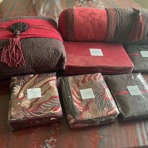 Natori Dynasty Collection sheets, pillows and pillowcases, NWT, mint.